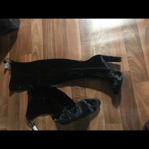 An amazing high heels boots